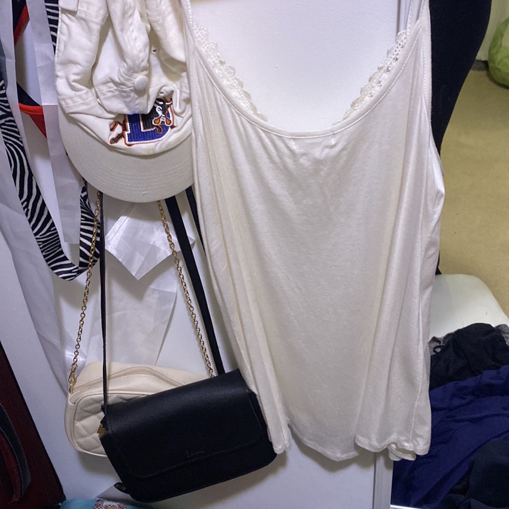 Top - Picture 2 of 2